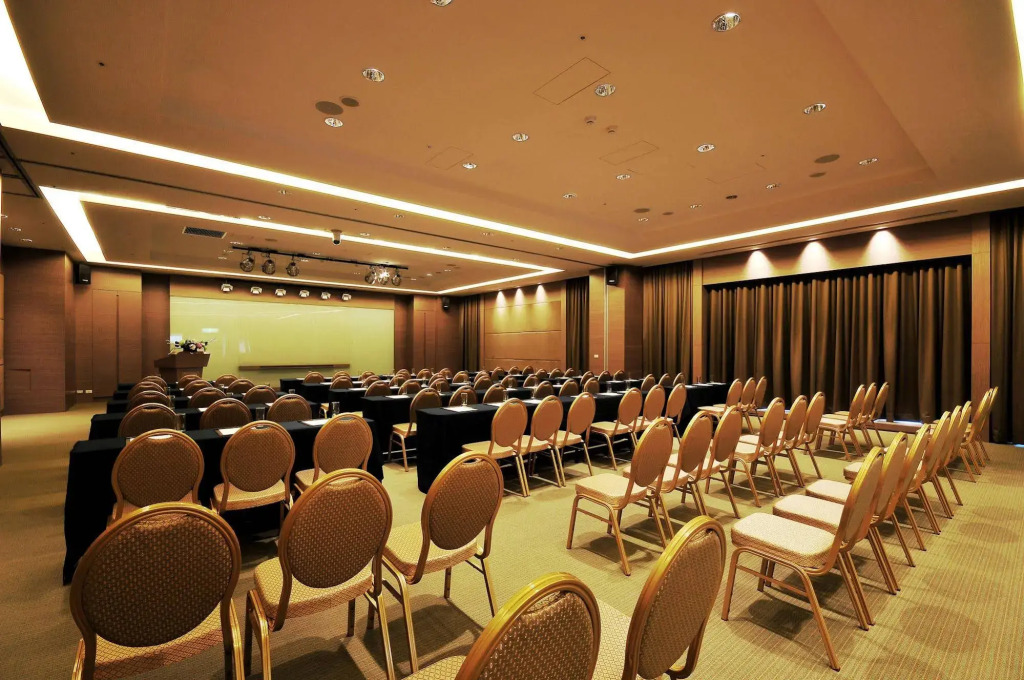 Academy Hotel