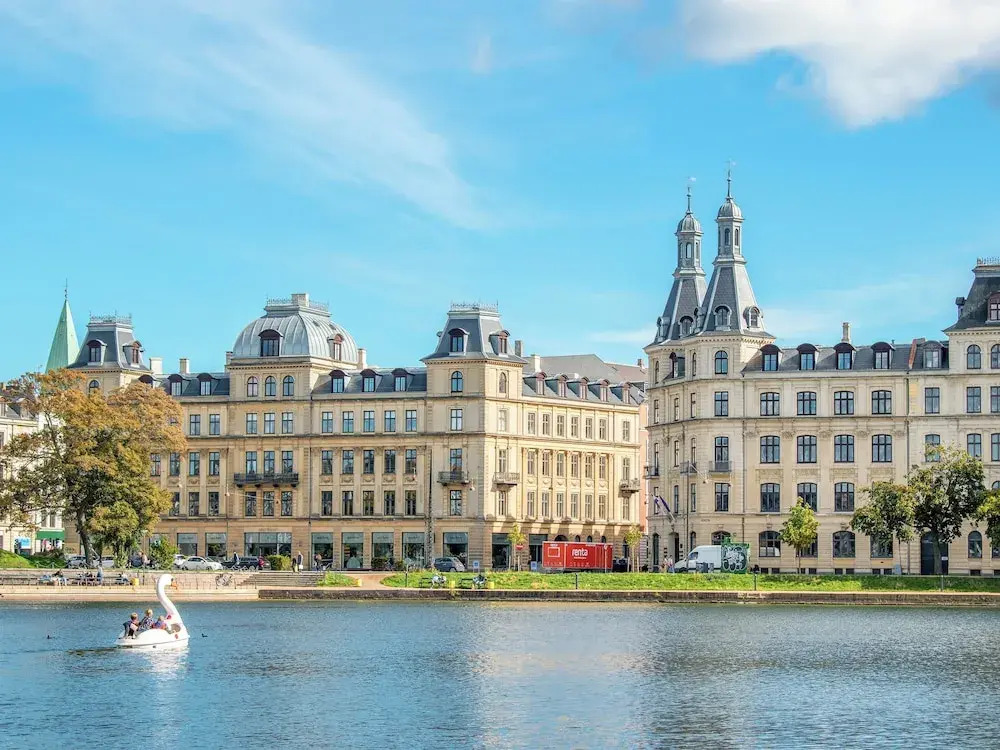 City 1- Pleasant 4-bdr Apt in Central Copenhagen