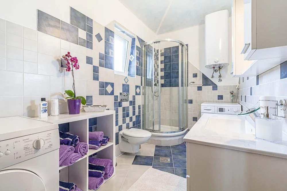 Stunning 3-bedroom Villa With a Private Pool-pula
