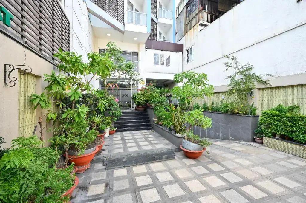 Quang Hoa Airport Hotel