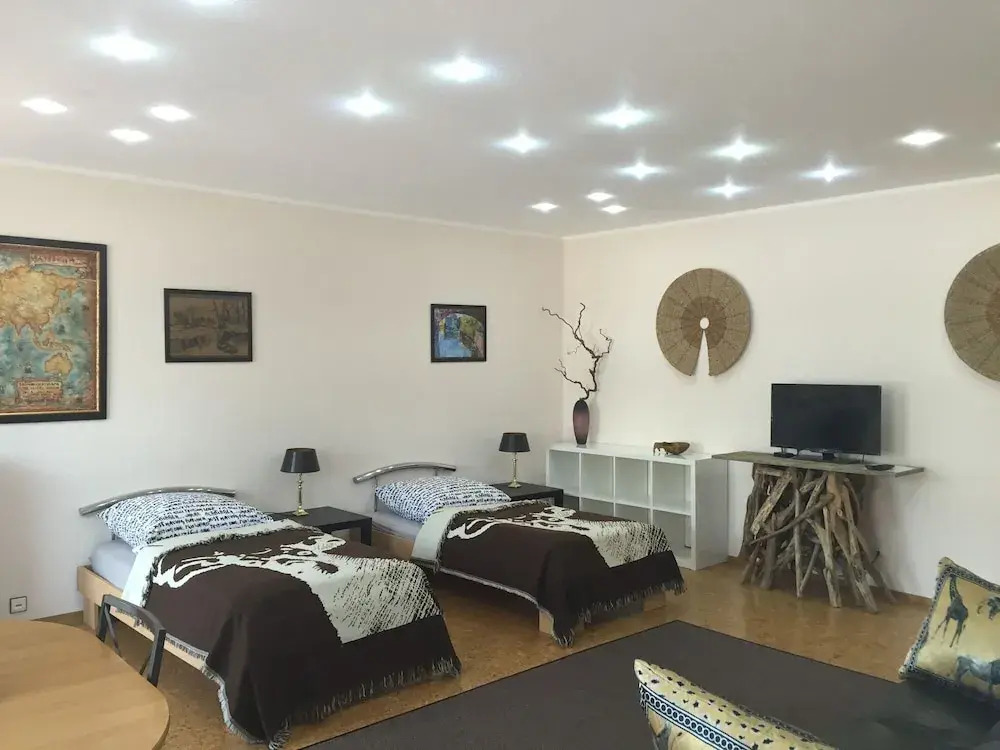 Modern House Gehrden auf 2 Etagen, Nice Garten, Barbecue, Contactless Check-in, free parking
