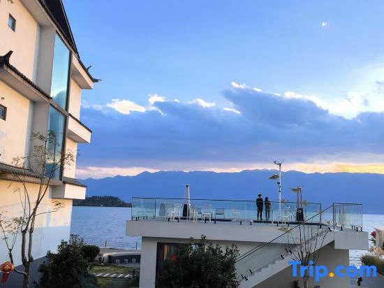 Dali Shuanglang Xinhaiyuan Seaview Inn