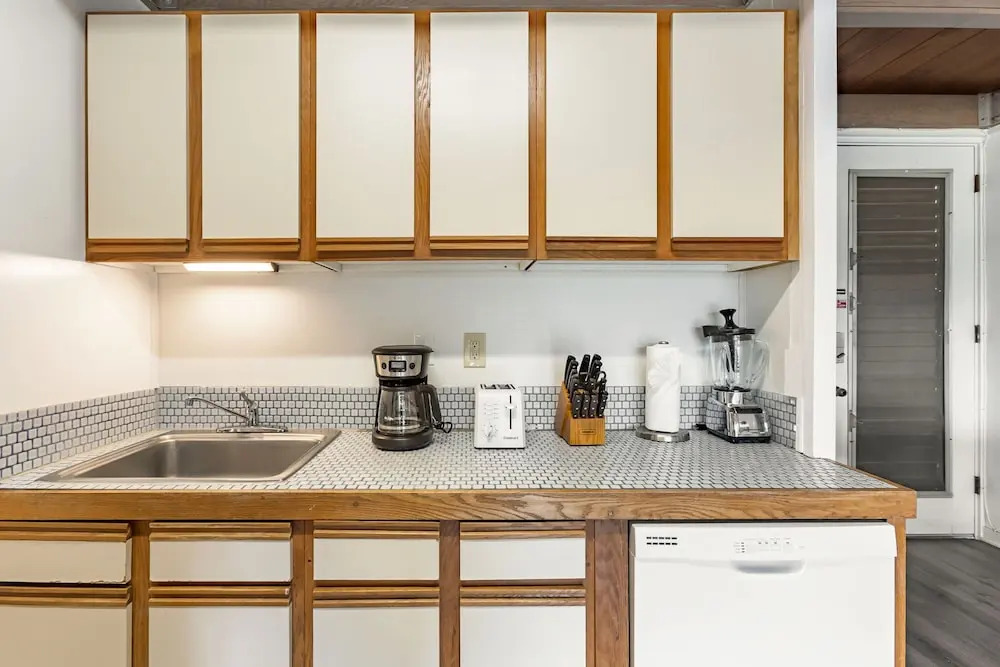 Hale Kai #207, Lahaina
