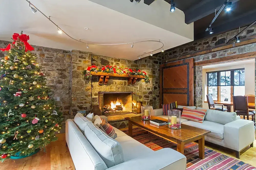 River Club 101 2 Bedroom Condo by Alpine Lodging Telluride