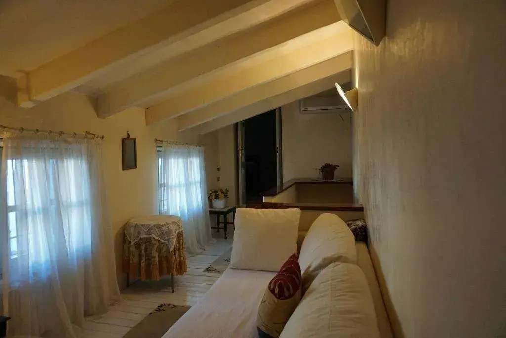 Relais dell'osso. La Loggia