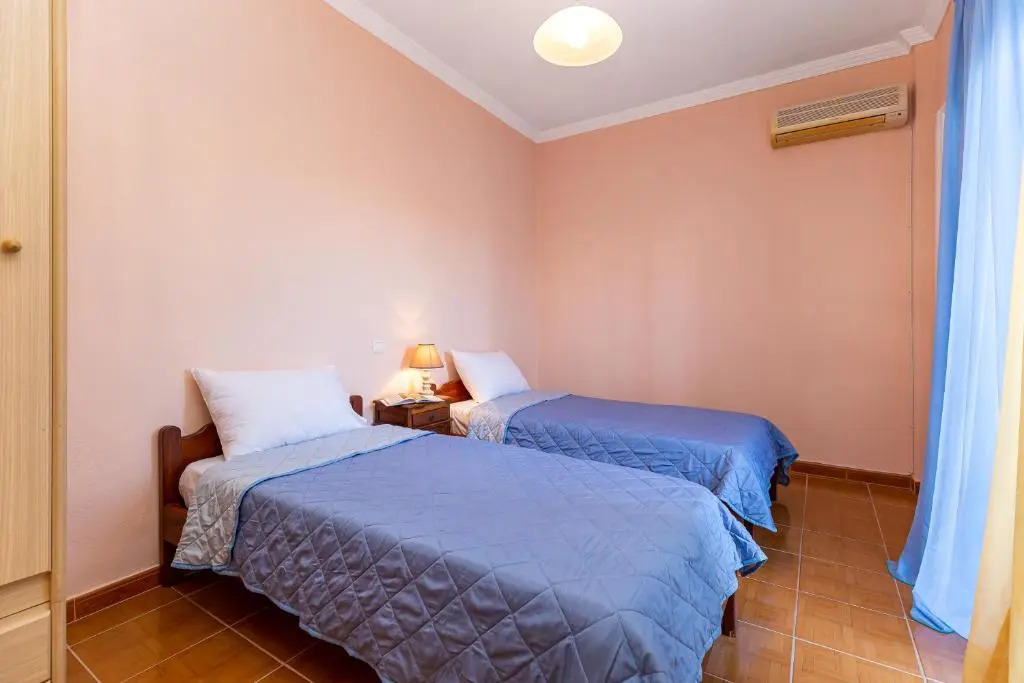 Dimitra House - Corfiot country side getaway