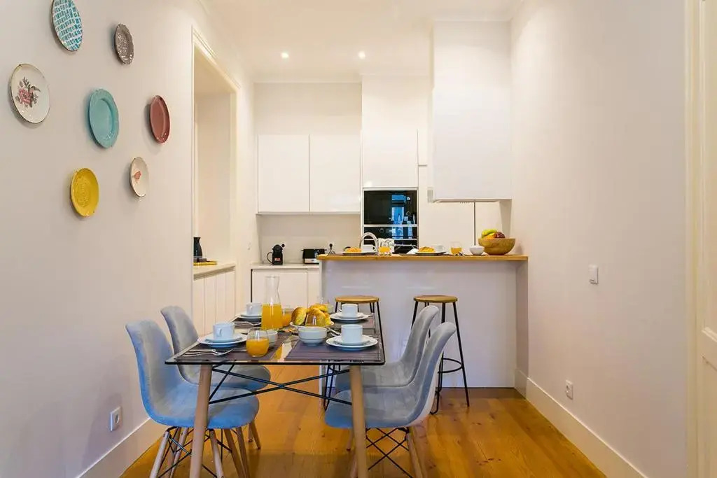 LovelyStay - Cozy 3BDR Apartment in Estrela