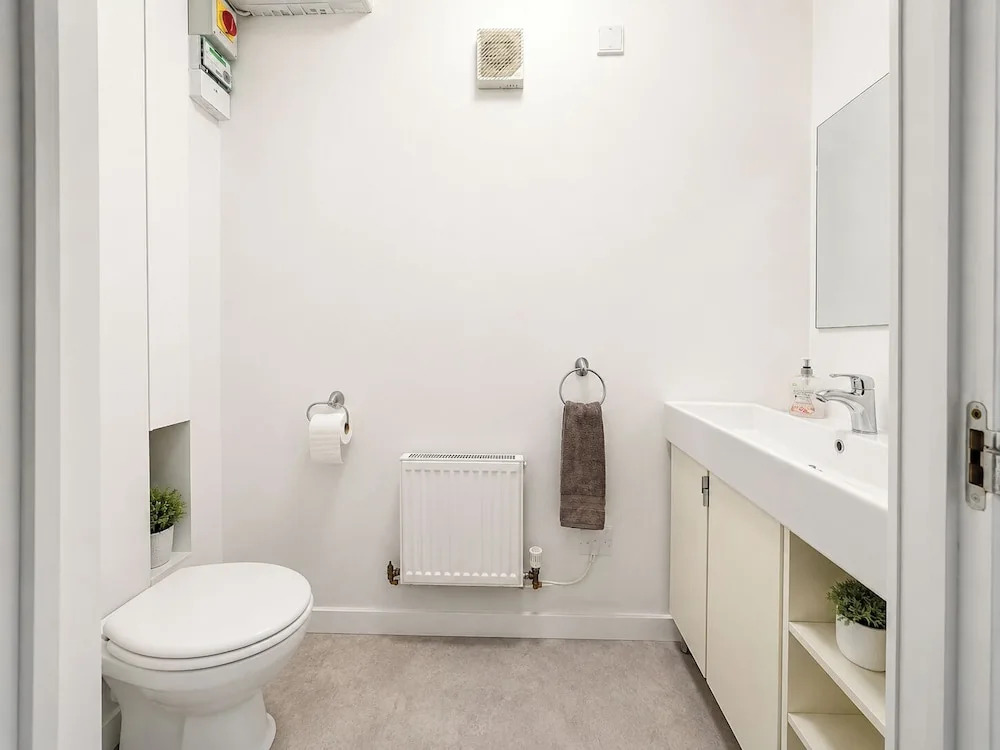 Oakwood House 6 Bed 11 Sleeps Garden-free Parking
