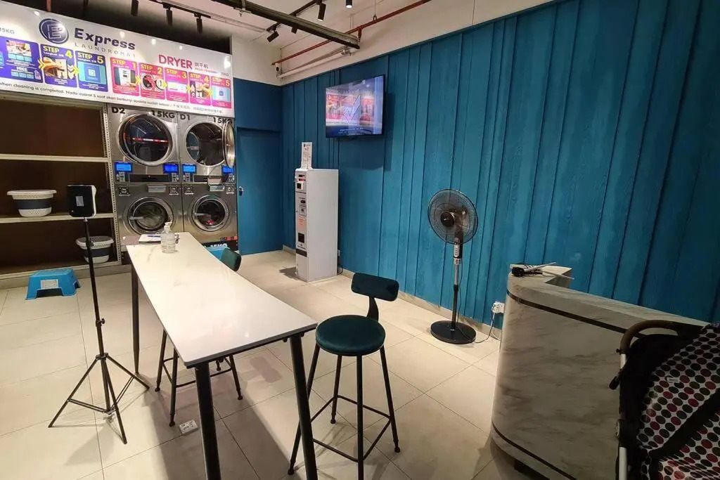 Aeropod [5B]/Near Airport / 2 Queen Bed/ Netflix/Free Parking