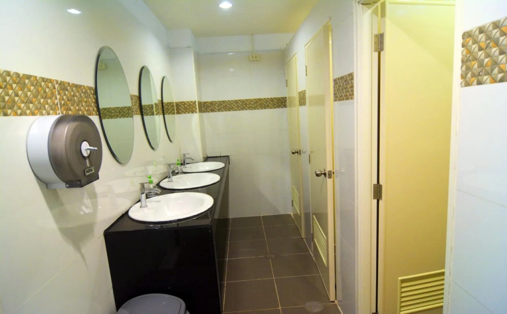 Chang Hostel