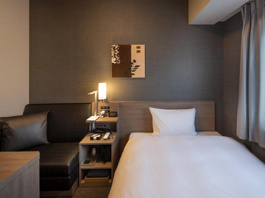 Hotel Route Inn Grand Wakayama Eki Higashiguchi