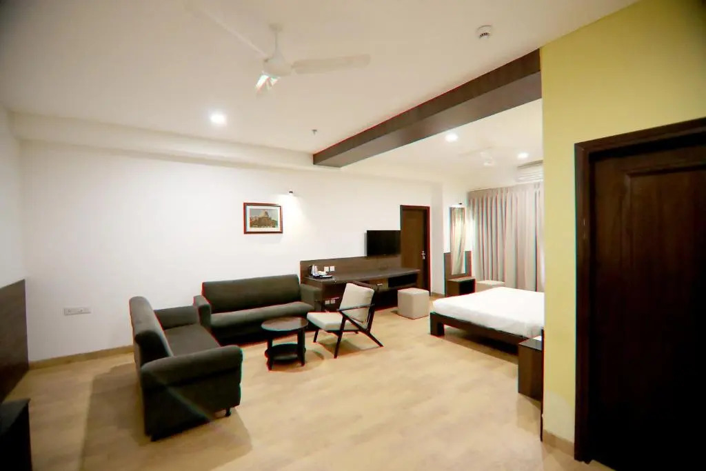 Treebo Premium Baramasi By Jai Club Prime