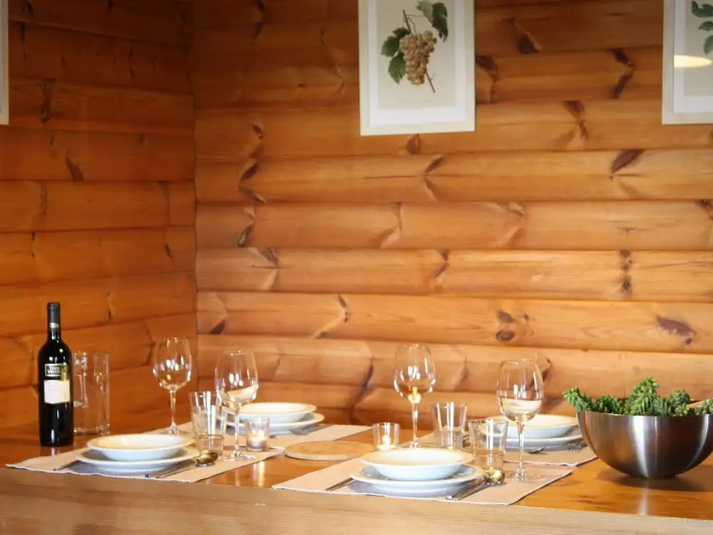 Quaint Chalet, Bernister