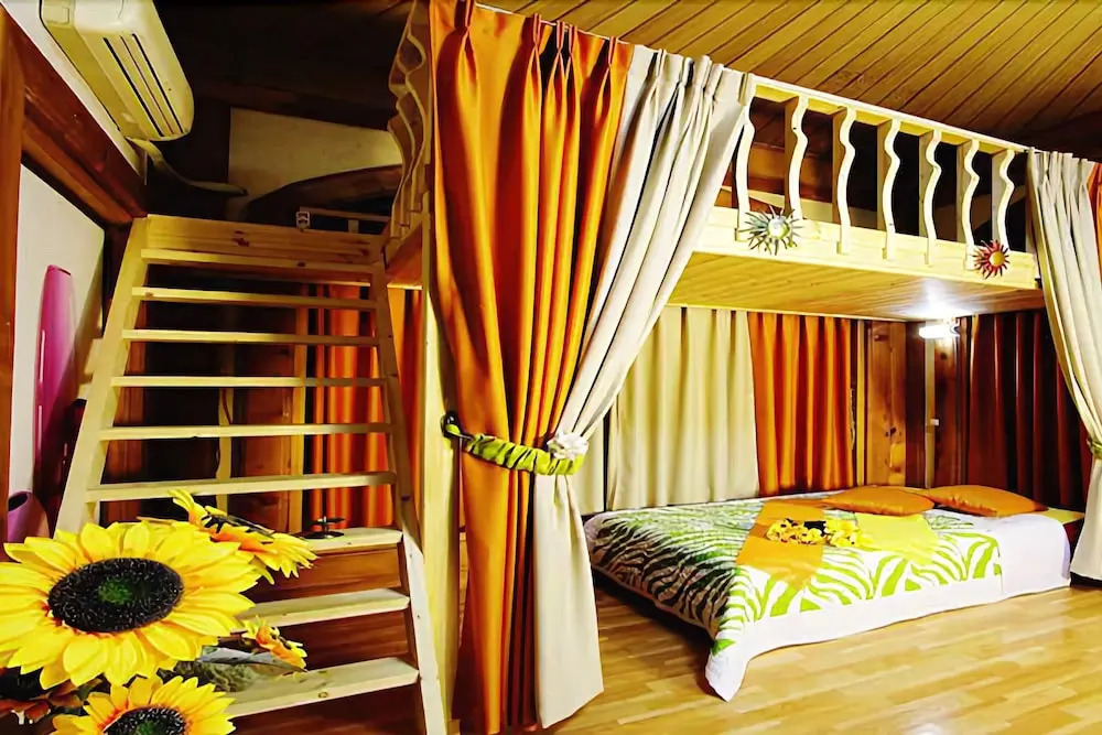 Yangsan Baecome Pension