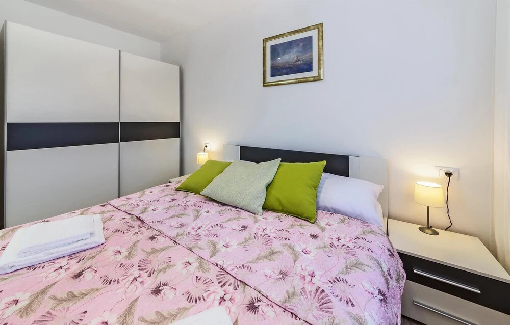 Awesome Home in Peroj With Wifi and 2 Bedrooms