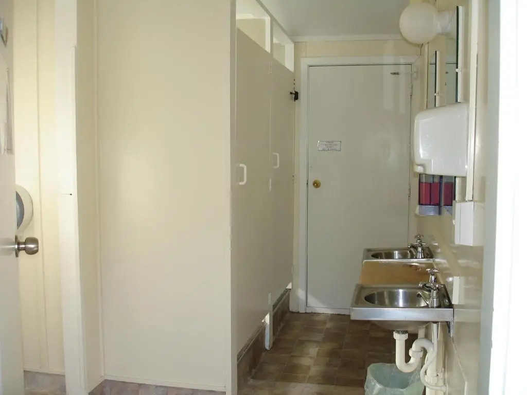 Alpine Holiday Apartments & Campground