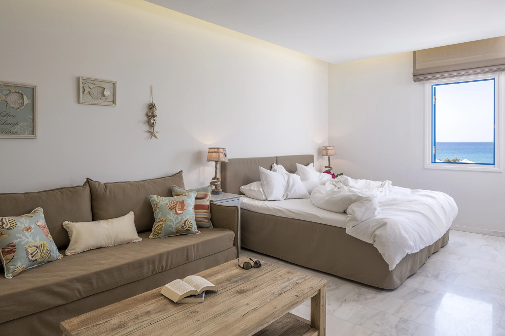 Poseidon of Paros Hotel & Spa