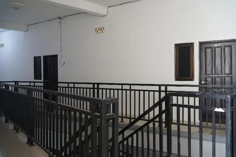 Pondok Mulia Guest House by OYO Rooms