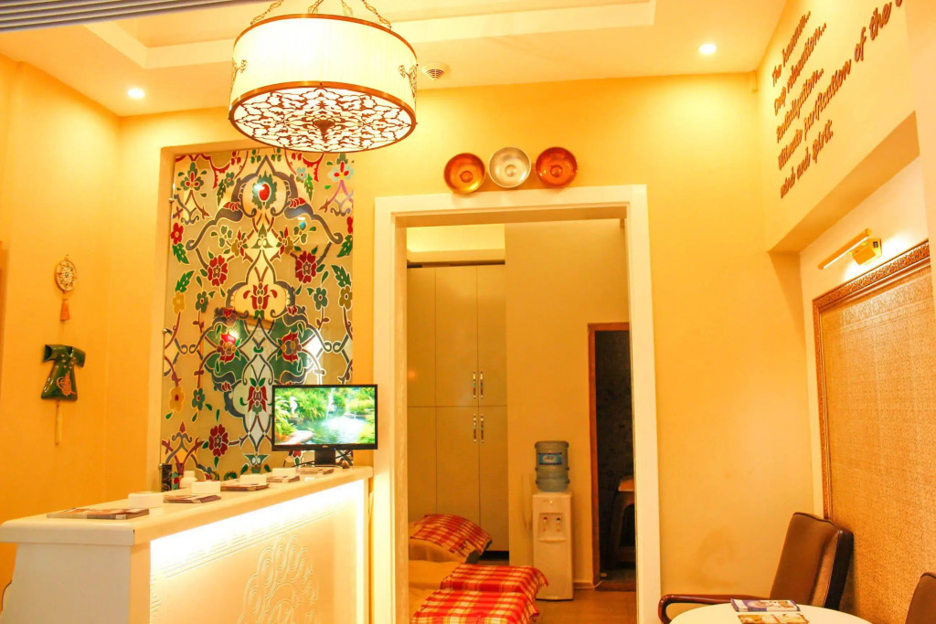 Ark Suite Hotel