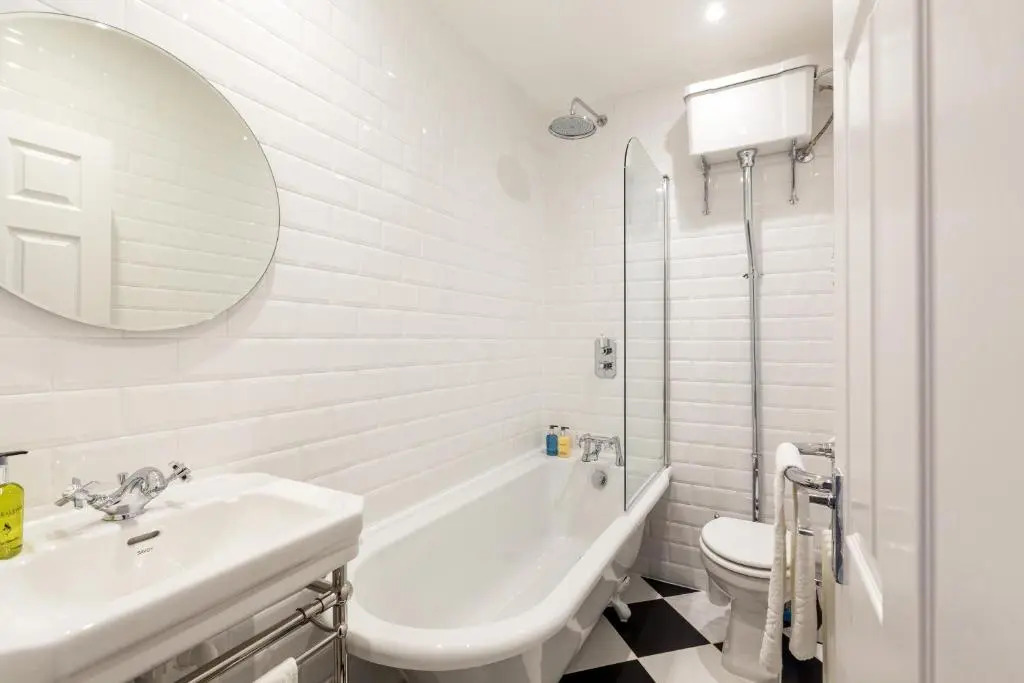 Garden Flat by Notting Hill Gate Station