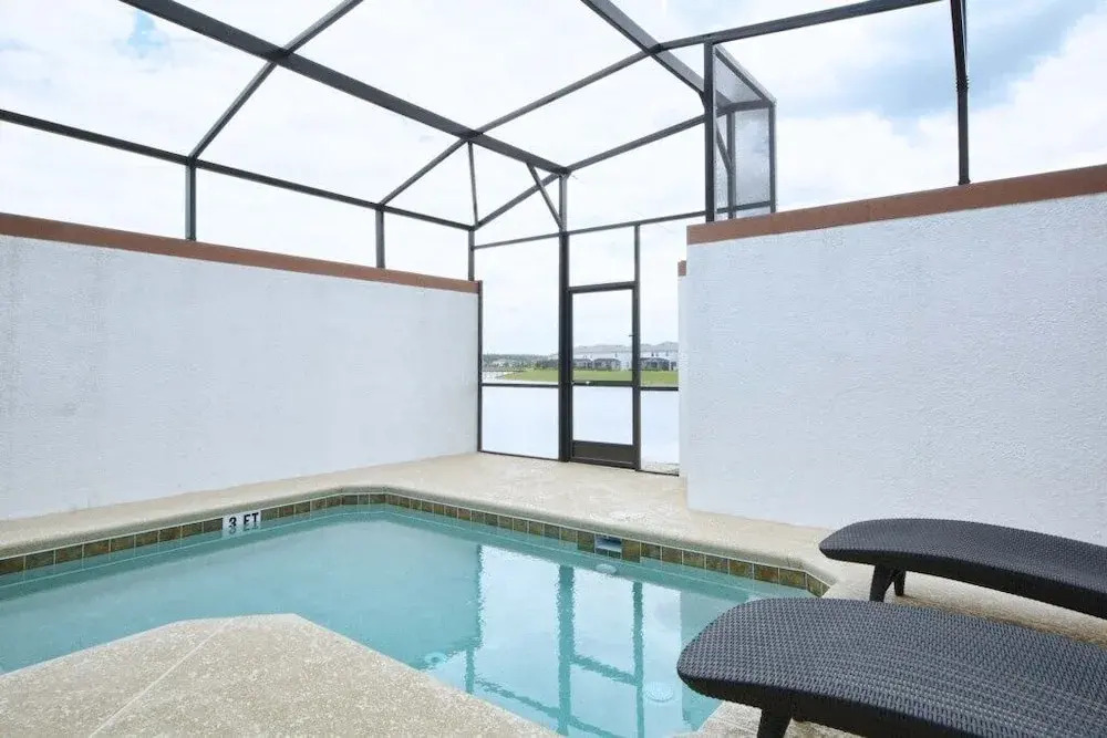 Storey Lake-5 Bedroom Townhome w/Splashpool-1630ST