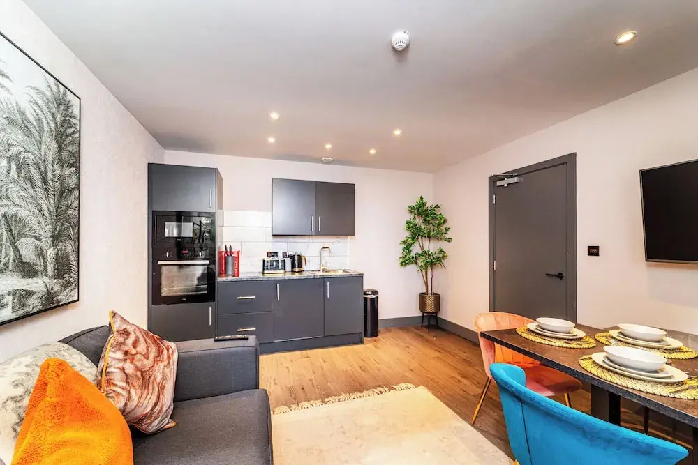 EPIC Duke Street Townhouse, City Centre Apartments