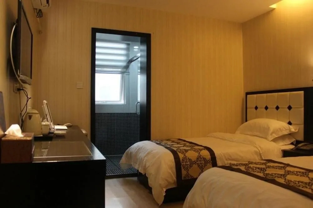 Heluo Sunshine Culture Theme Hotel