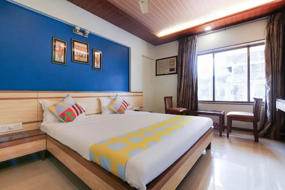 OYO Home 61748 Royal Stay Kalamboli