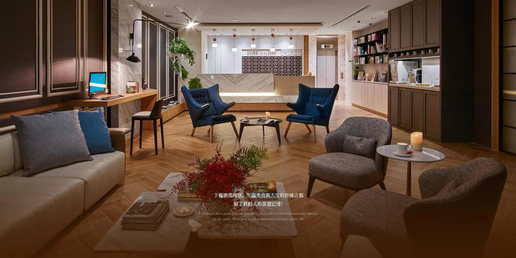 Just Enjoy Business Hotel