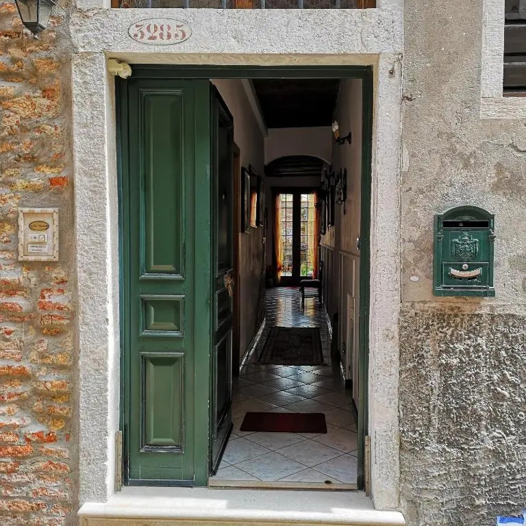 La Corte