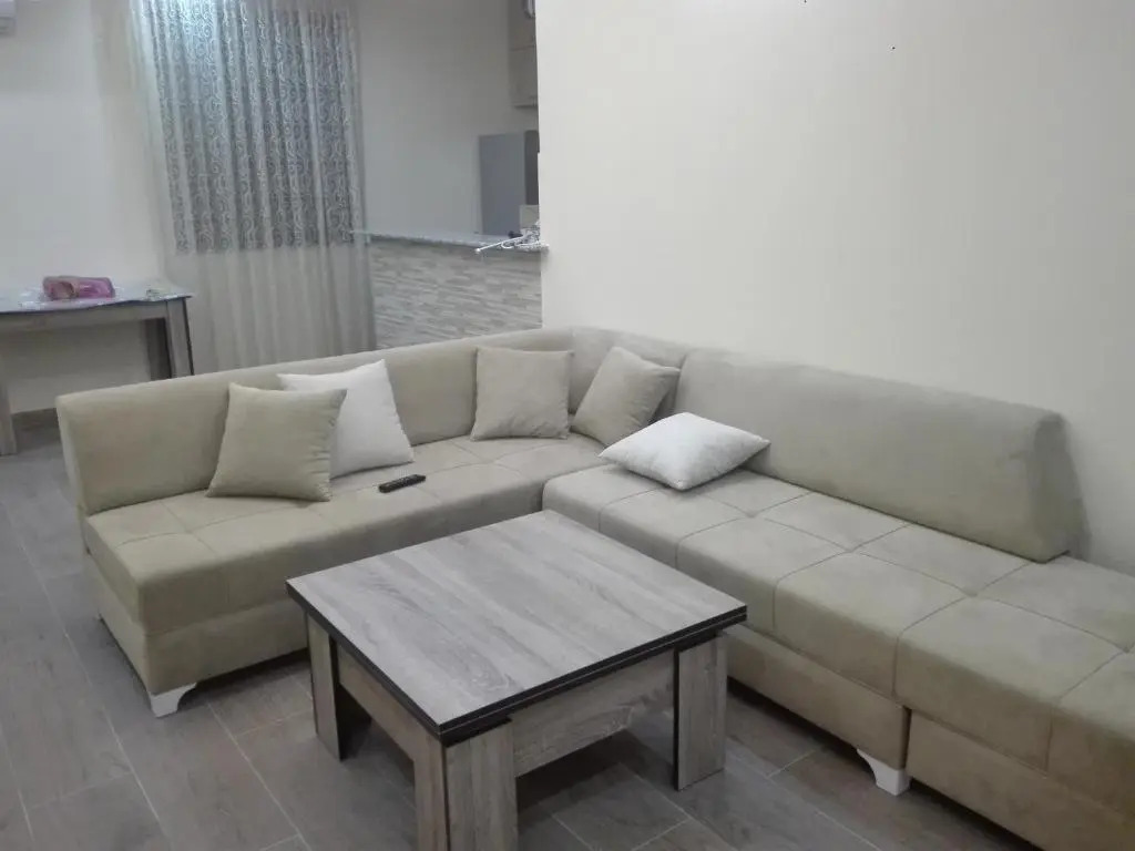 Veriko's Sweet home