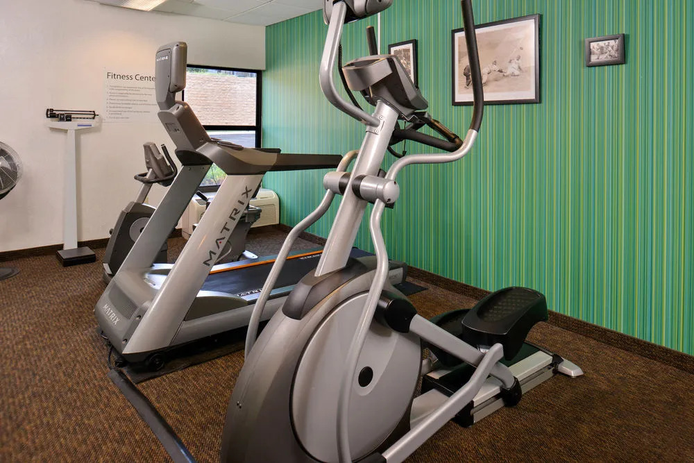 Holiday Inn Express & Suites Central Omaha by IHG
