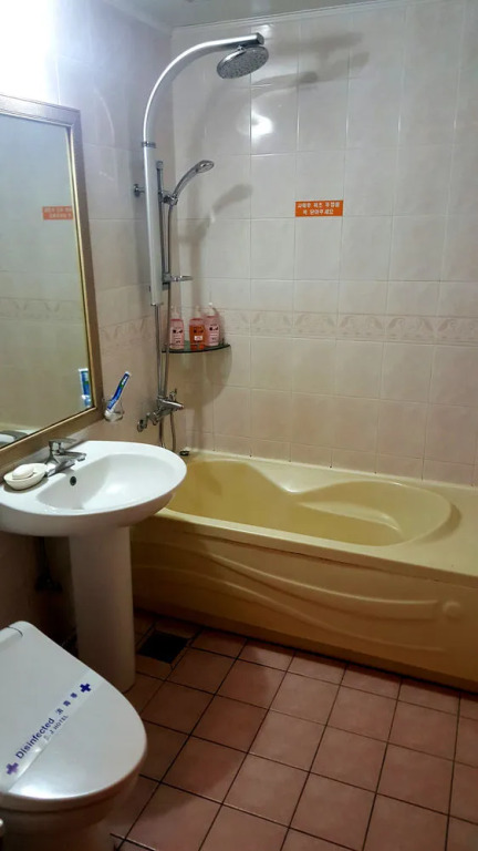 Goodstay EJ Hotel