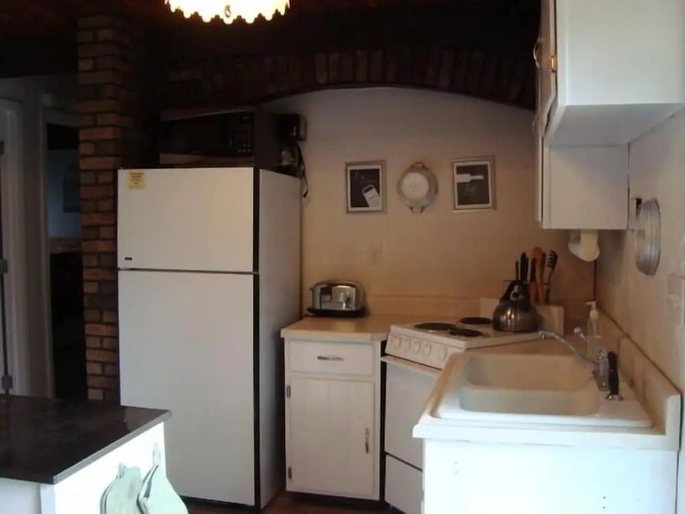 Husky House