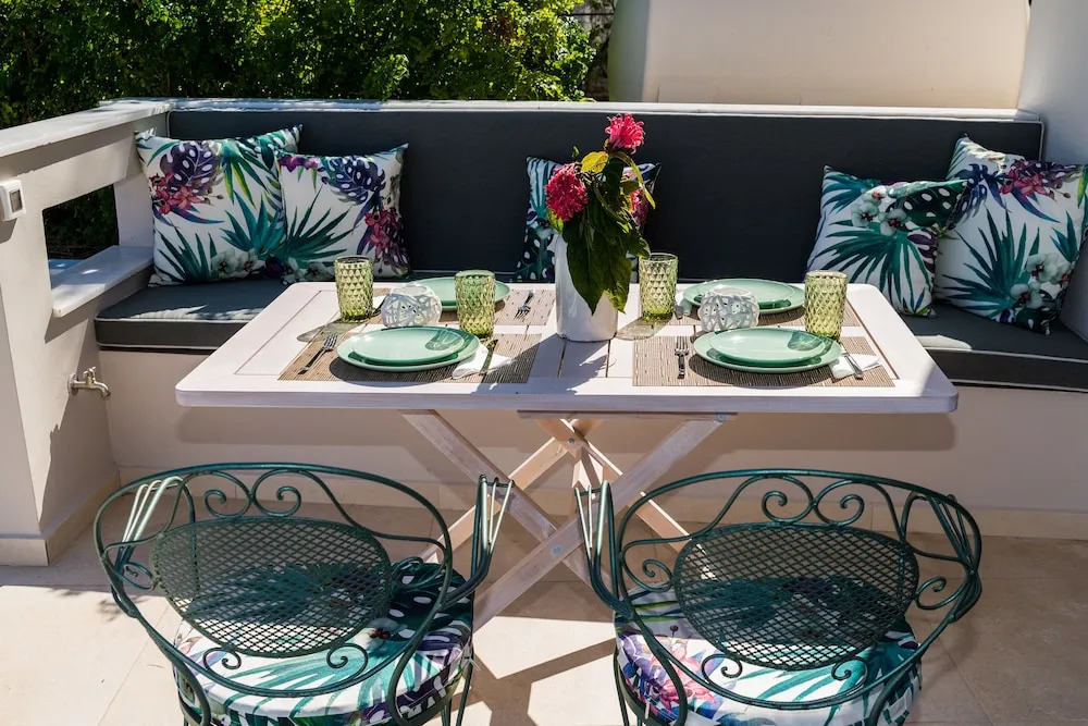 Anassa's Residence