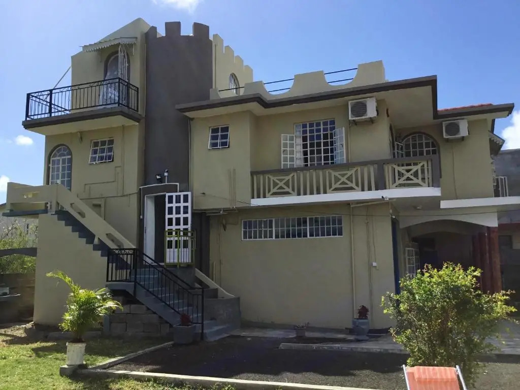 Apartment with 3 Bedrooms in Calodyne, with Enclosed Garden And Wifi - 300 M From the Beach