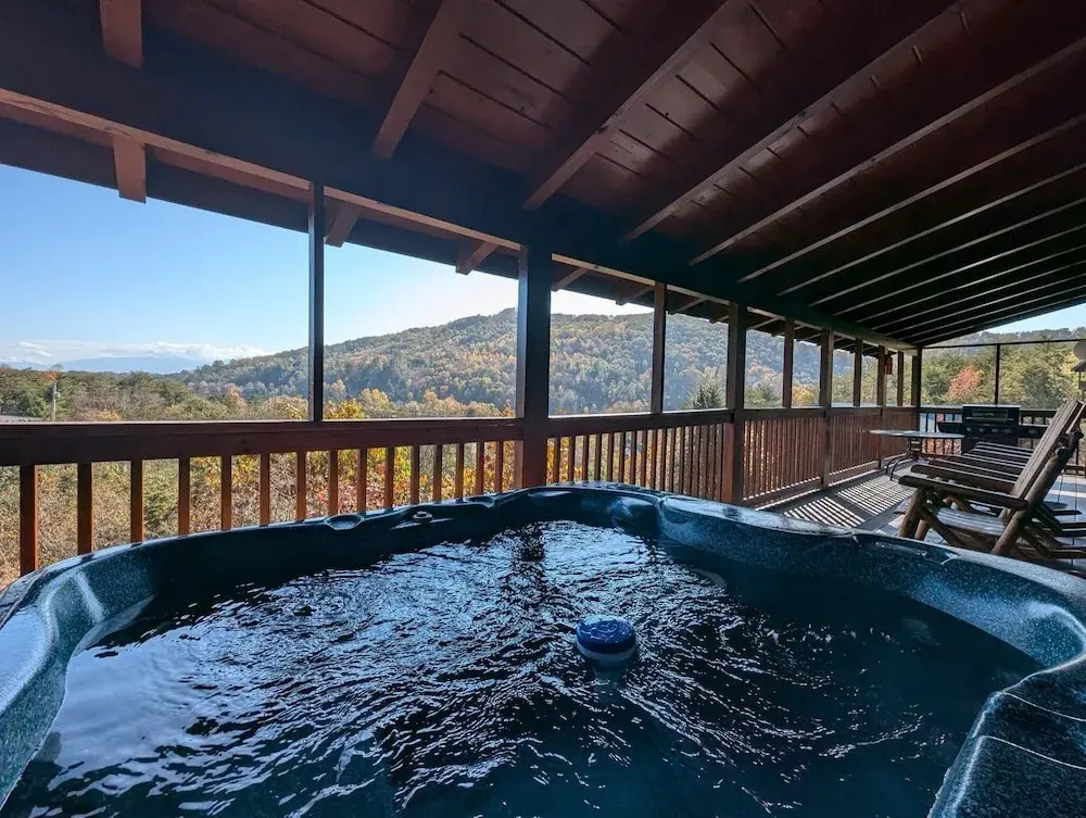 ERN807 - Black Bearry Ridge - Great Location! Close To All The Action! cabin