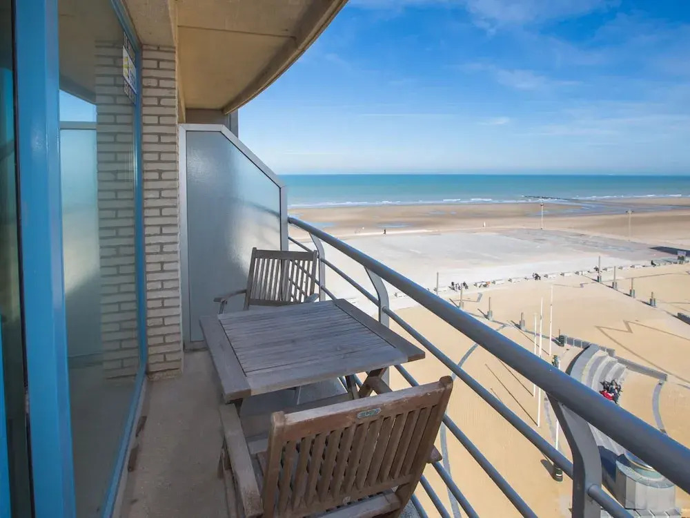 Apartment by the sea in Middelkerke