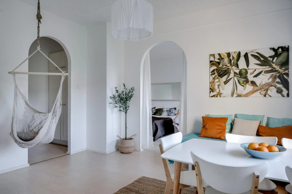 ☆Downtown apartment with views over city rooftops☆