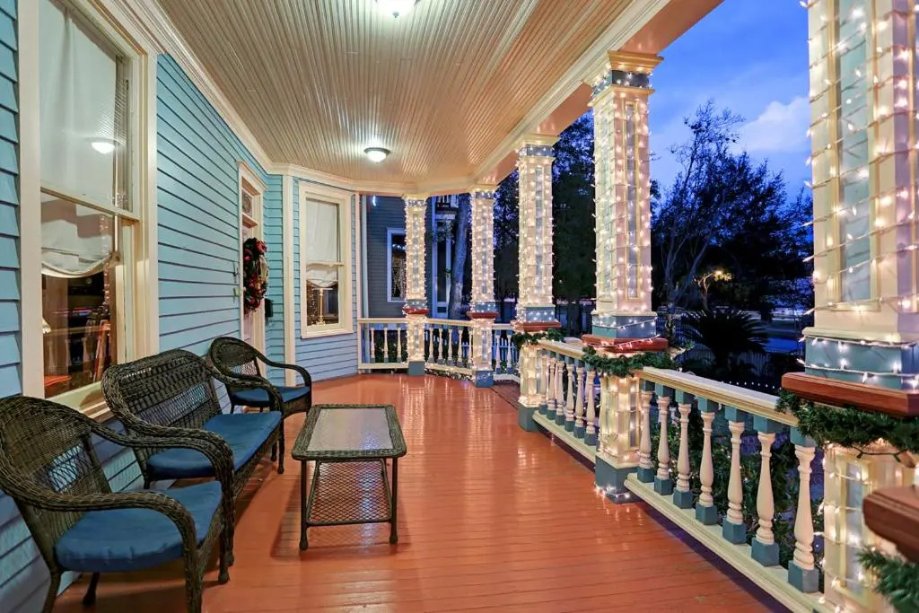 Saras Inn on the Boulevard