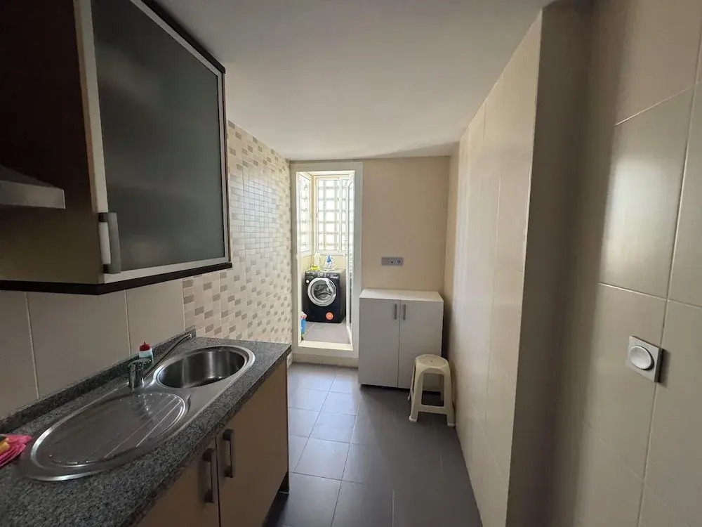 Beautiful 2 Bedroom 2 Bathroom Apartment With Several Pools