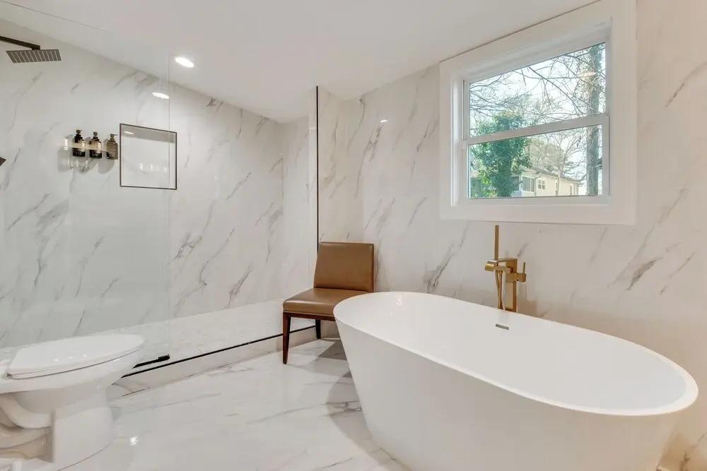 < 4 Mi to Mercedes-benz: Modern West End ATL Stay