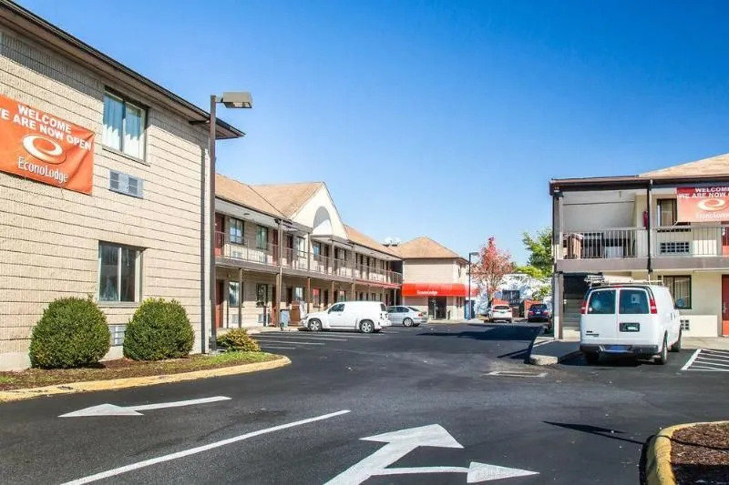 Econo Lodge Norwalk