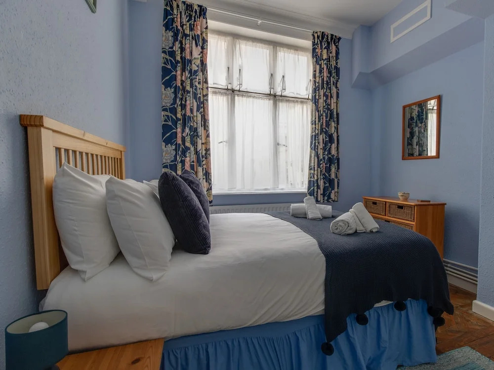 Watersmeet Apartment