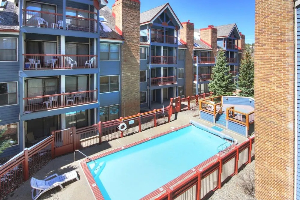 River Mtn Lodge E309
