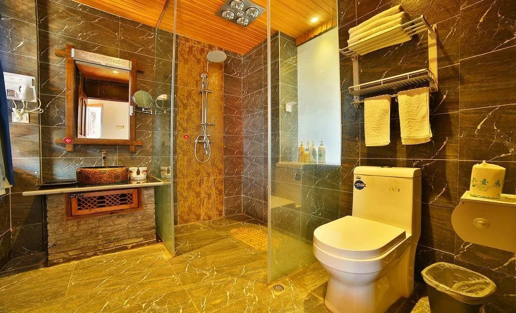 Huashen Hotel