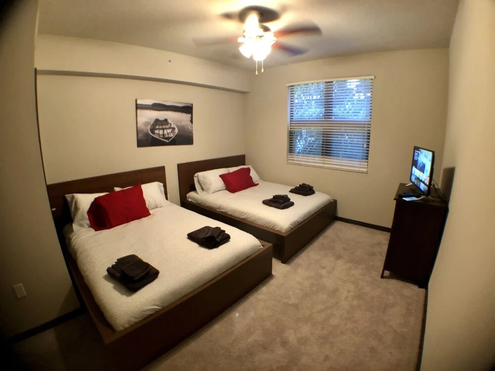 Private Condos by Ideal Experience