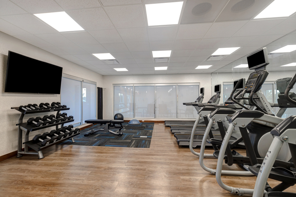 Holiday Inn Express & Suites - Detroit - Dearborn by IHG