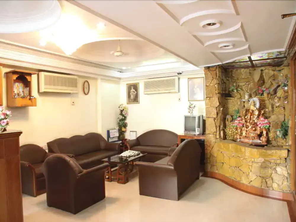Maruti Hotel