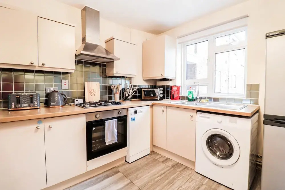 2 Bed Apartment in Russell Square